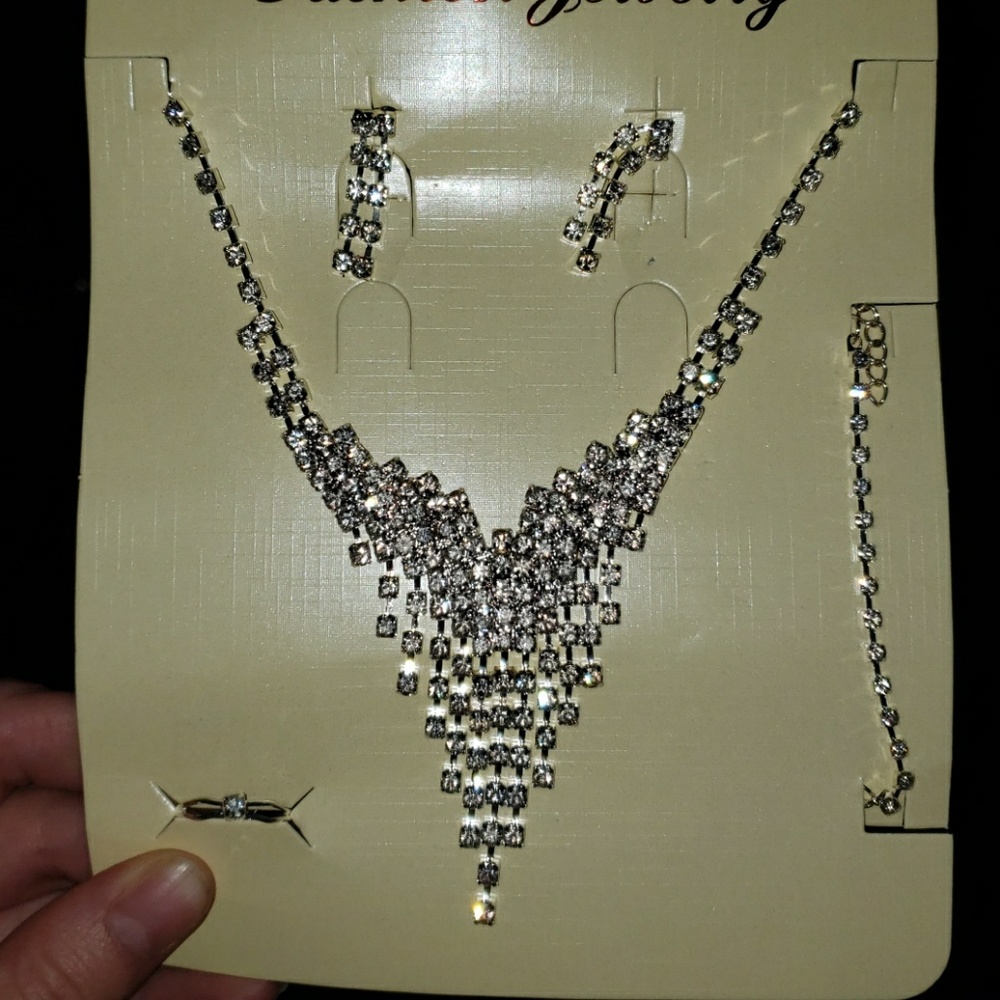 Gorgeous jewlery set